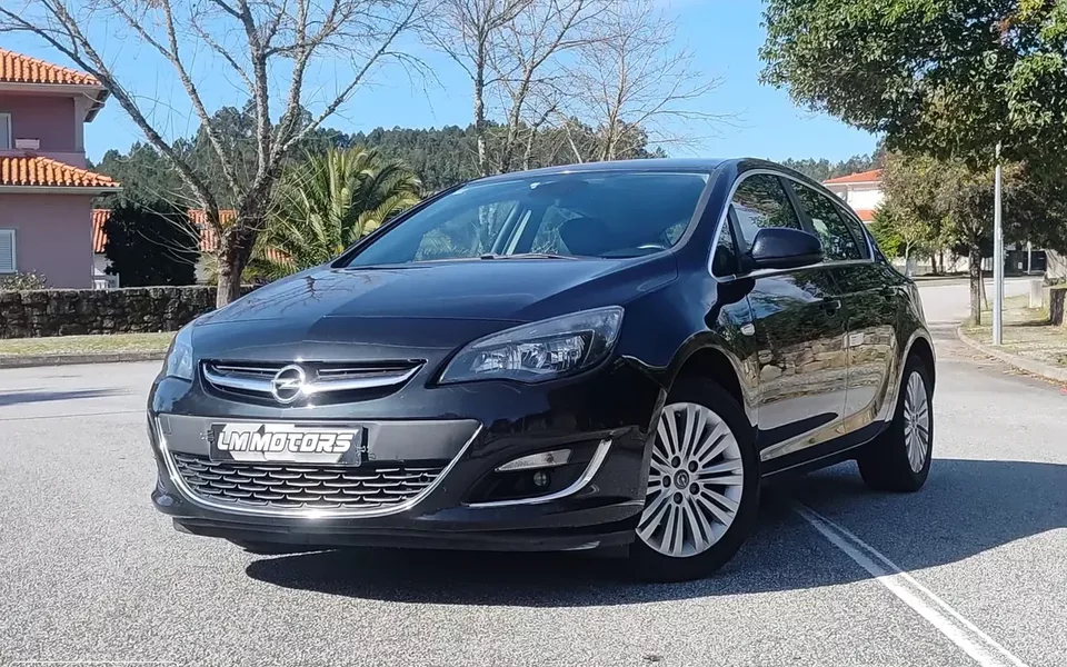 Opel Astra 1.6 CDTi Cosmo Start/Stop