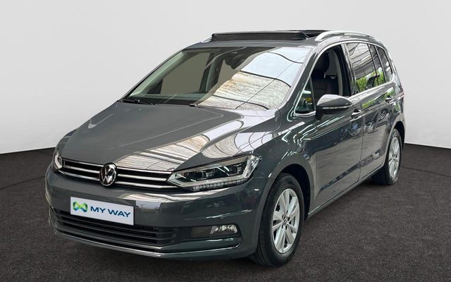 VOLKSWAGEN Touran 7 ZITPL. PANODAK AUTOMAAT 150PK CARPLAY CAMERA GPS FULL LED
