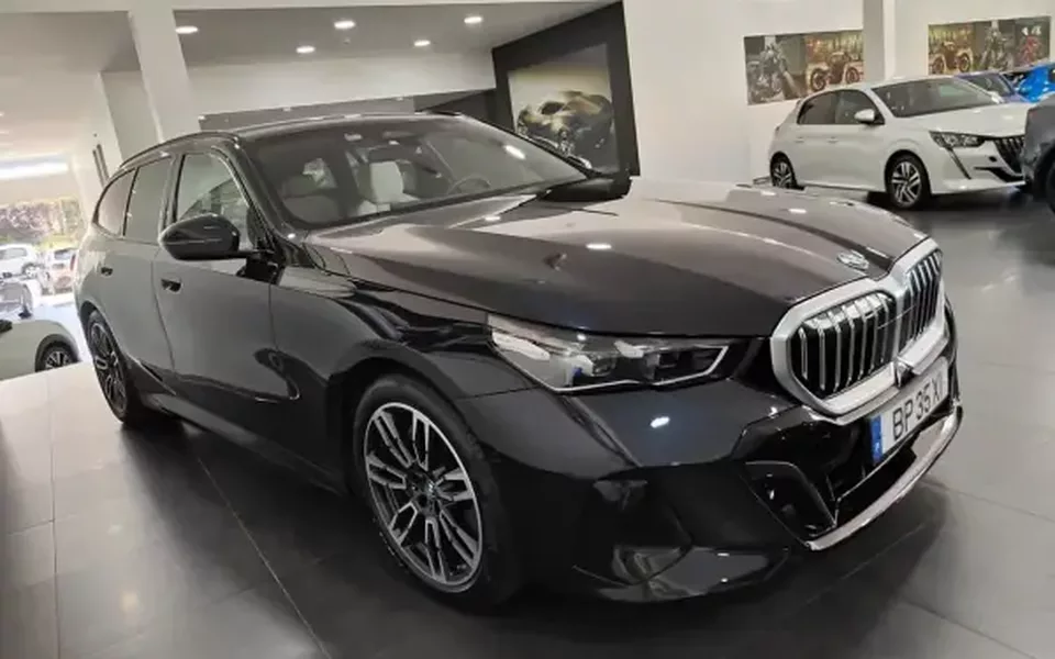 BMW i5 2024 Touring eDrive40