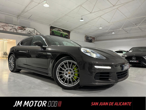 PORSCHE Panamera Panamera 4 e-Hybrid Sport Turismo