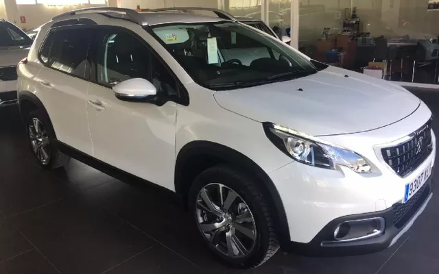 PEUGEOT 2008 2008 1.2 PureTech S&S Allure EAT6 110
