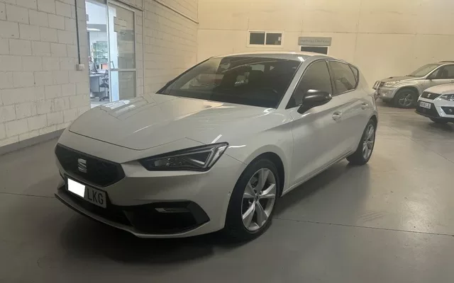 SEAT León León 1.5 TSI S&S FR 150 - 16900€ en Coria del rio