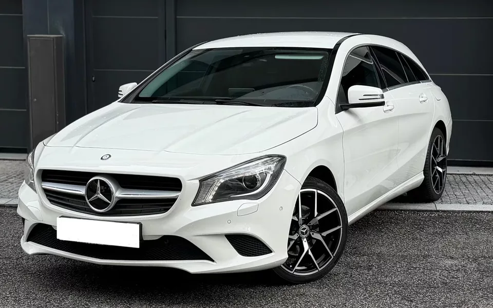 Mercedes-Benz CLA 200
