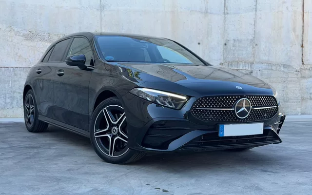 Mercedes-Benz A 250 e AMG Line