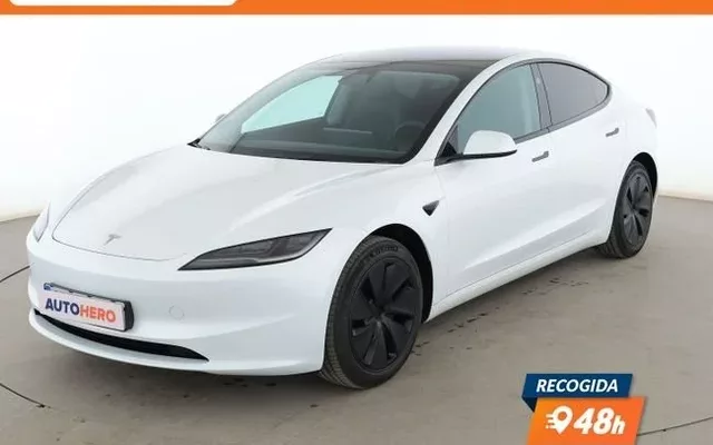 TESLA Model 3 Standard Range