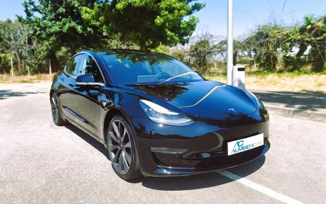 Tesla Model 3 Long Range AWD Dual Motor Performance