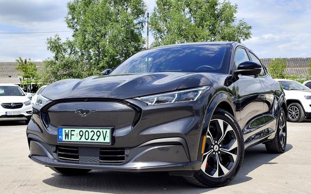 Ford Mustang Mach E 2021
