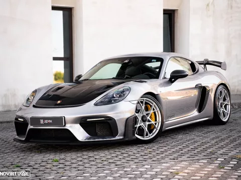 Porsche 718 Cayman GT4 RS