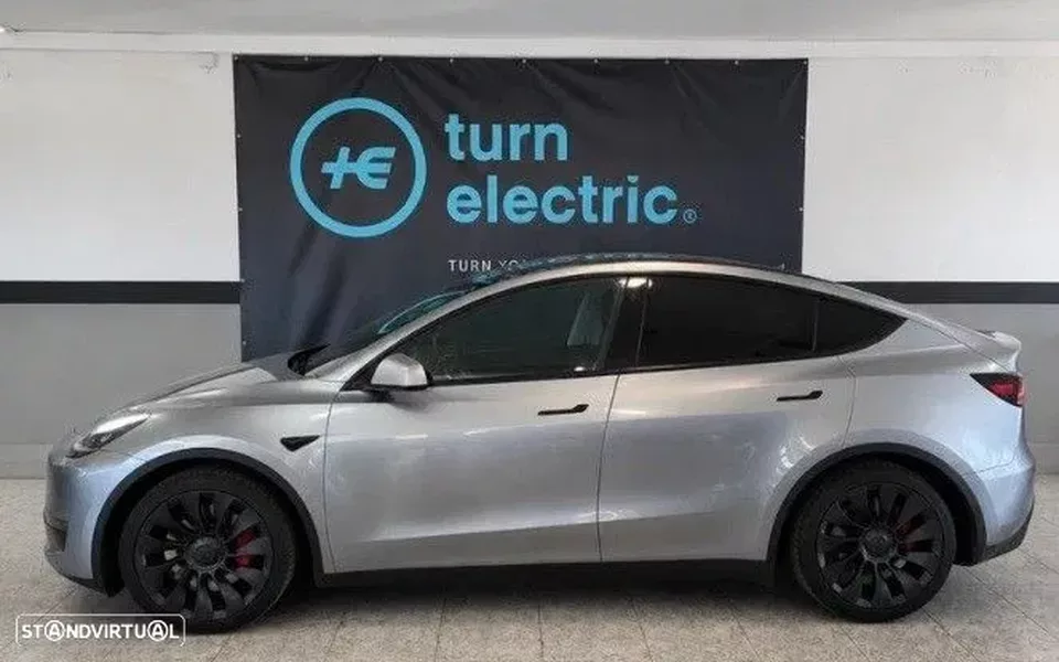 Tesla Model Y Performance Dual Motor AWD