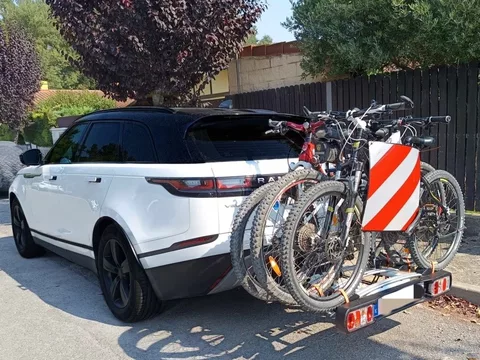 LAND-ROVER Range Rover Velar Range Rover Velar 2.0D HSE 4WD Aut. 240