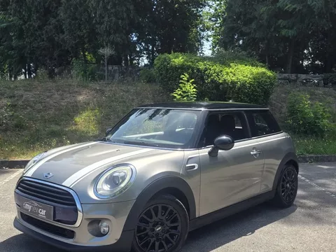 MINI 3 Portas Cooper Essential