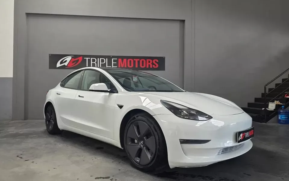 Tesla Model 3 Long Range AWD Dual Motor