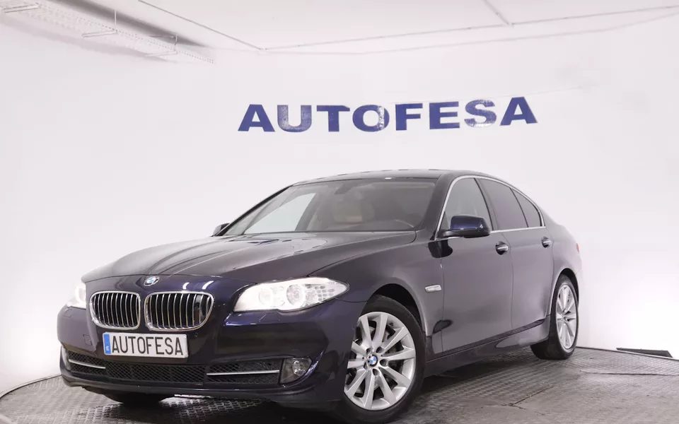 BMW 528 SERIE 5 528I XDRIVE AUTO 245CV 4P # CUERO, PARKTRONIC