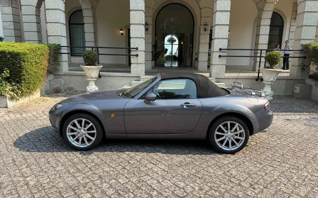 Mazda MX-5 2.0 MZR Sports-Line