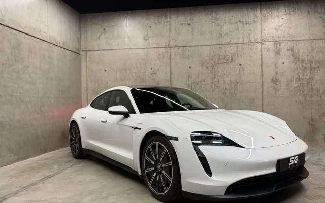 PORSCHE Taycan Taycan