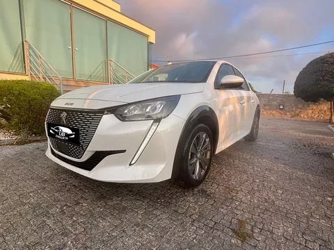 Peugeot e-208 Allure Pack