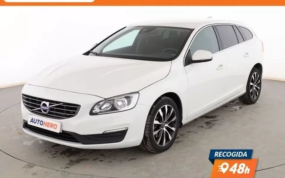 VOLVO V60 V60 D3 Momentum Aut. 150