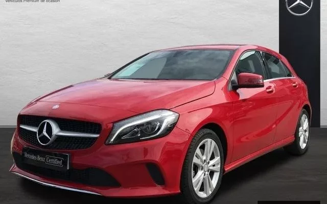 MERCEDES-BENZ Clase A A-CLASS (+)2.1 A 200 D URBAN 136 5P