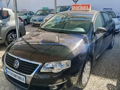 VOLKSWAGEN Passat Passat 2.0TDI Sportline DSG