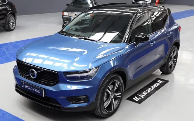 VOLVO XC40 XC40 T4 Recharge R-Design Expression Aut.