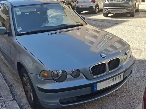 BMW 320