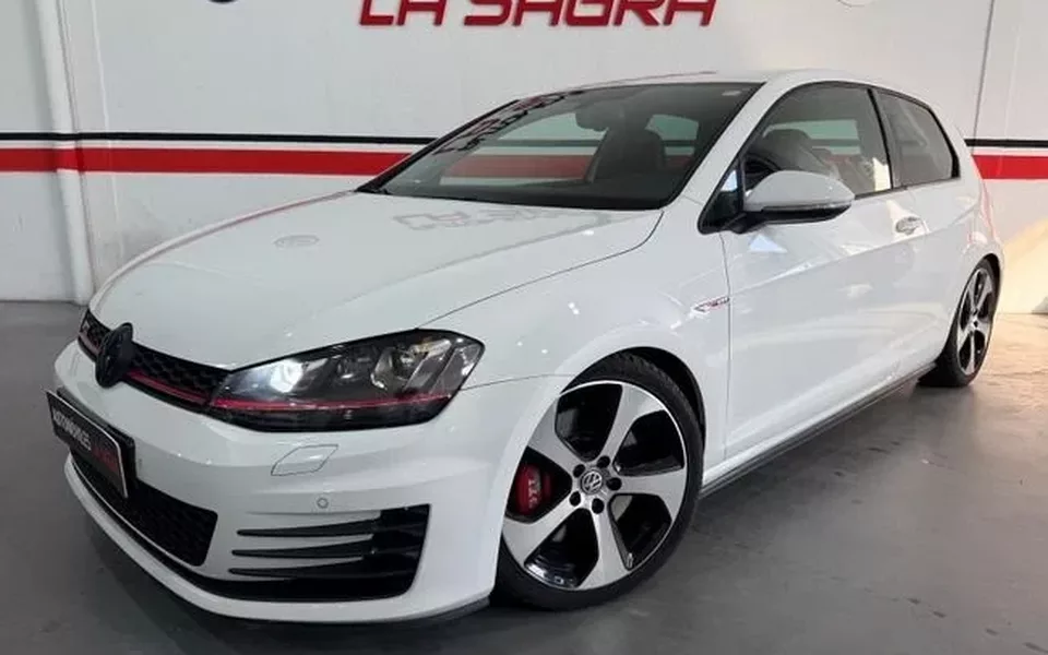 VOLKSWAGEN Golf 2.0 TSI