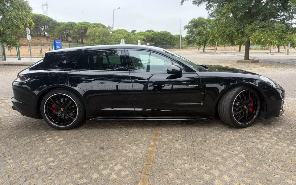 Porsche Panamera Sport Turismo 4S E-Hybrid