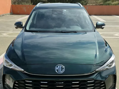 MG ZS 1.5 Hybrid+ Luxury