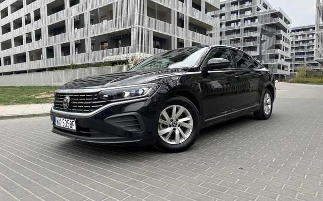Volkswagen PASSAT 2023