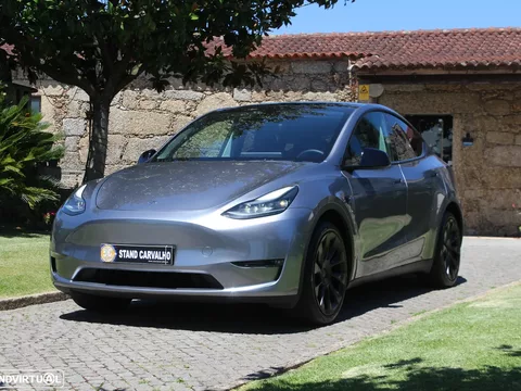 Tesla Model Y Long Range Tração Integral