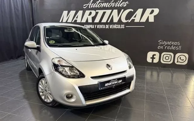 RENAULT Clio Authentique