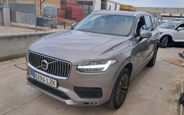VOLVO XC90 VOLVO (O) 2.0 B5 D AWD Momentum Pro Auto - 44090€ en Villares de la reina,