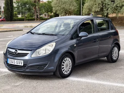 OPEL Corsa Corsa 1.2 Essentia - 3750€ en Granada
