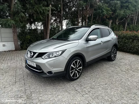 Nissan Qashqai 1.5 dCi Tekna Premium Pele