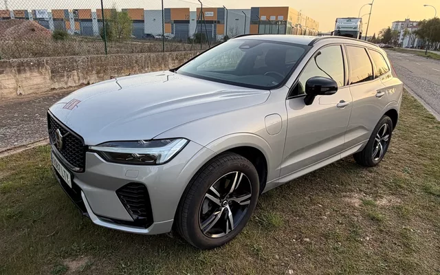 VOLVO XC60 XC60 T6 Twin Recharge R-Design - 26500€ en Burgos