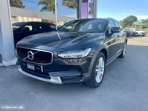 Volvo V90 Cross Country 2.0 D4 AWD