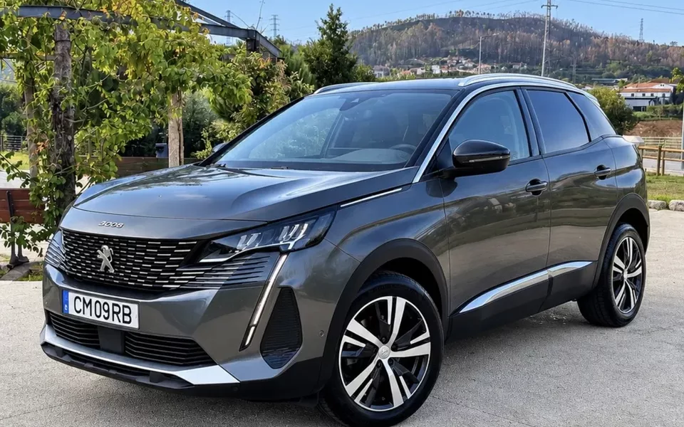 Peugeot 3008 PureTech 130 Stop & Start GPF EAT8 Allure