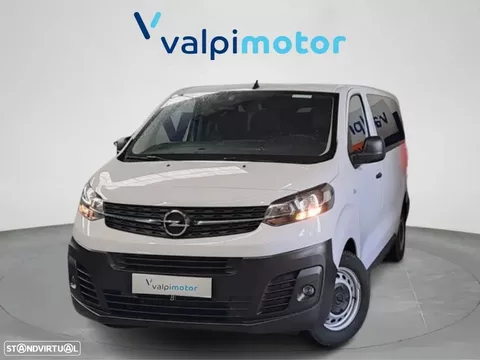 Opel Vivaro 1.5 CDTi L3H1 Essentia Inc