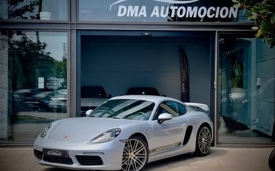 PORSCHE 718 Spyder Cayman PDK