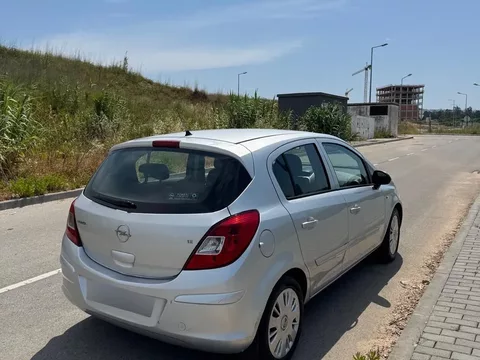 Opel Corsa 1.2 inTouch