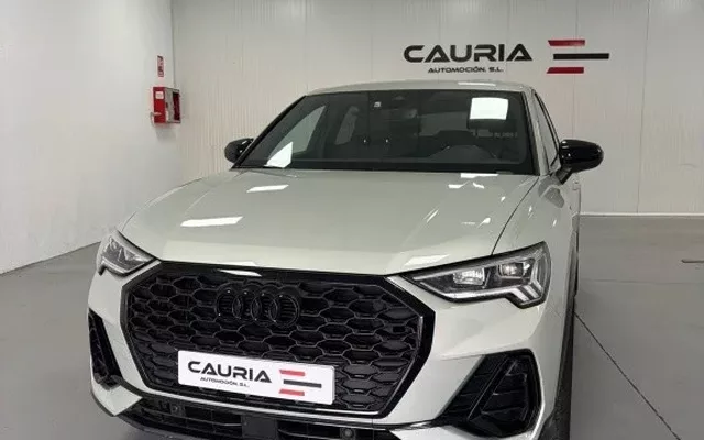 AUDI Q3 Q3 35 TDI Black line quattro S tronic 110kW