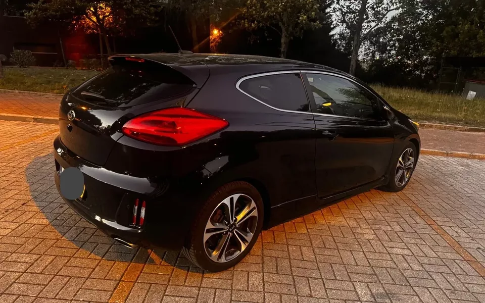Kia Ceed S Coupé 1.6 CRDi GT Line