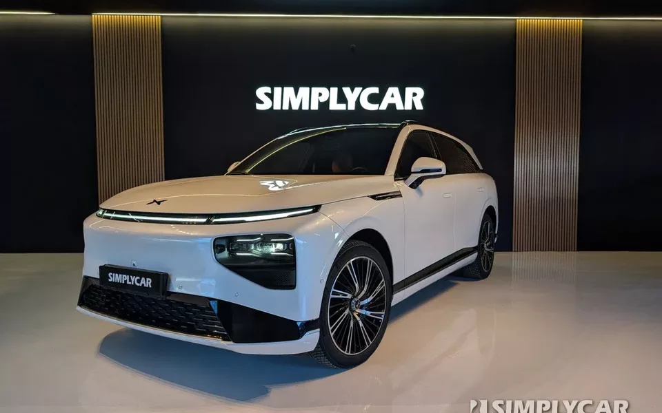 Xpeng G9