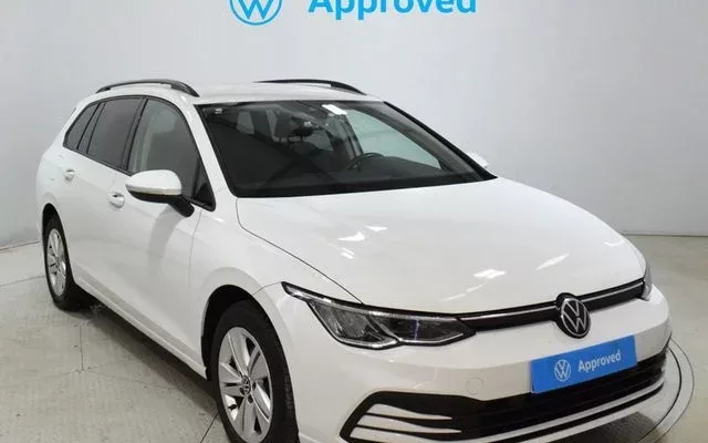 VOLKSWAGEN Golf Golf Variant 1.0 eTSI Life DSG 81kW - 20000€ en Astorga