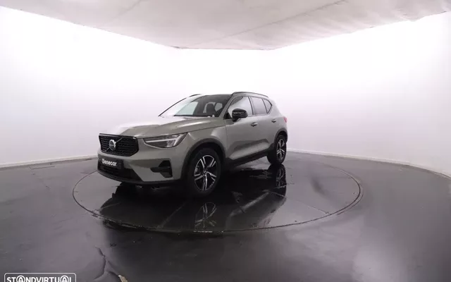 Volvo XC 40 2.0 B3 Plus Dark