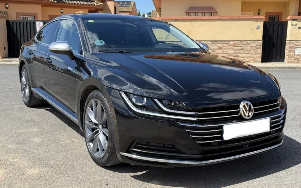 VOLKSWAGEN Arteon Arteon 2.0TDI Elegance DSG7 147kW - 21999€ en Coria del rio