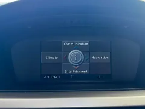 BMW 318 2007 d Navigation