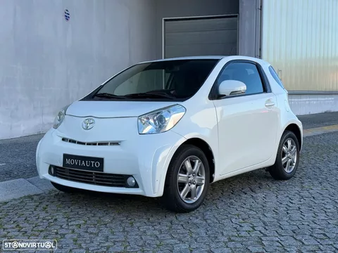 Toyota iQ 1.0 Multidrive +