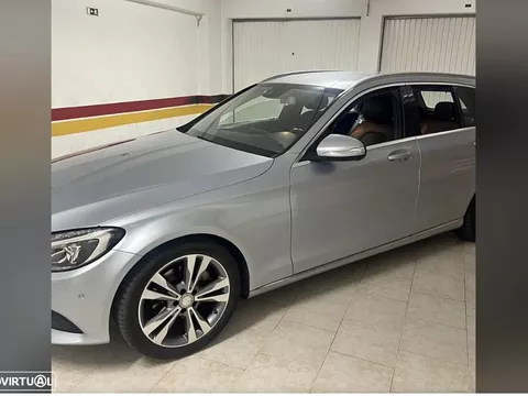 Mercedes-Benz C 220
