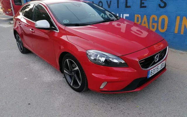 VOLVO V40 V40 D2 R-Design Kinetic 115